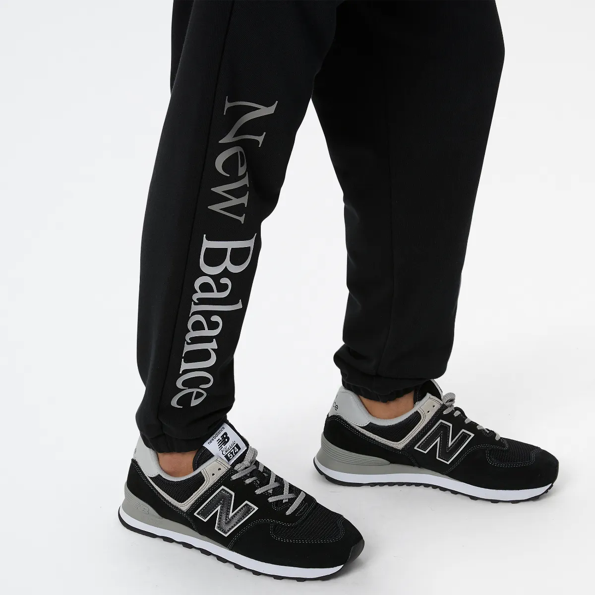 Pantalón Jogger Hombre New Balance Essentials Celebrate Negro