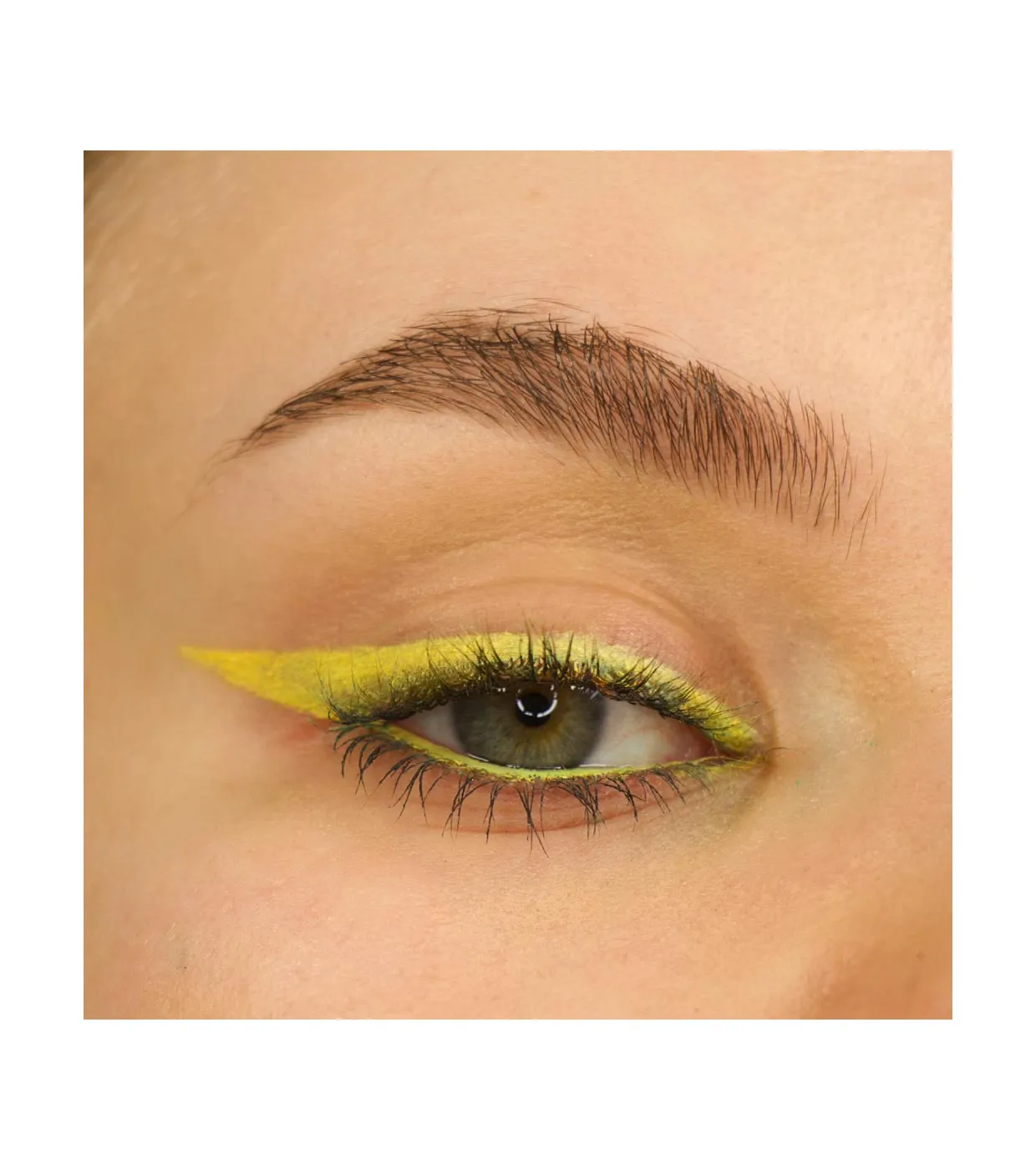 Revolution - Delineador de ojos Streamline Waterline Eyeliner Pencil - Yellow