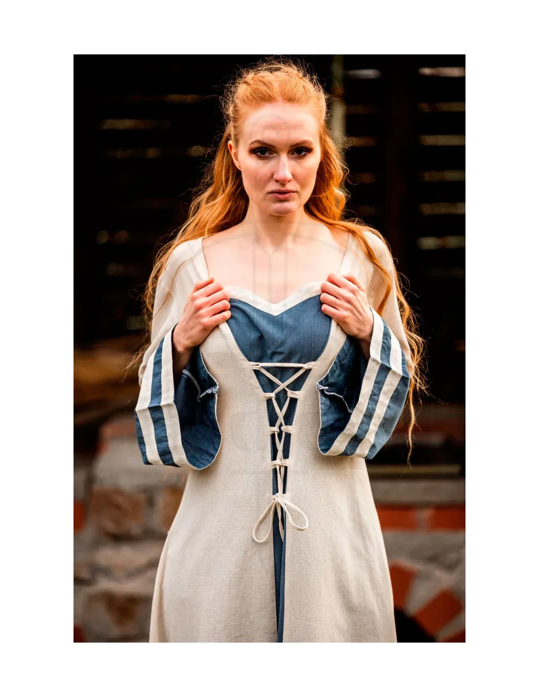 Vestido medieval modelo Dorothea, color natural-azul